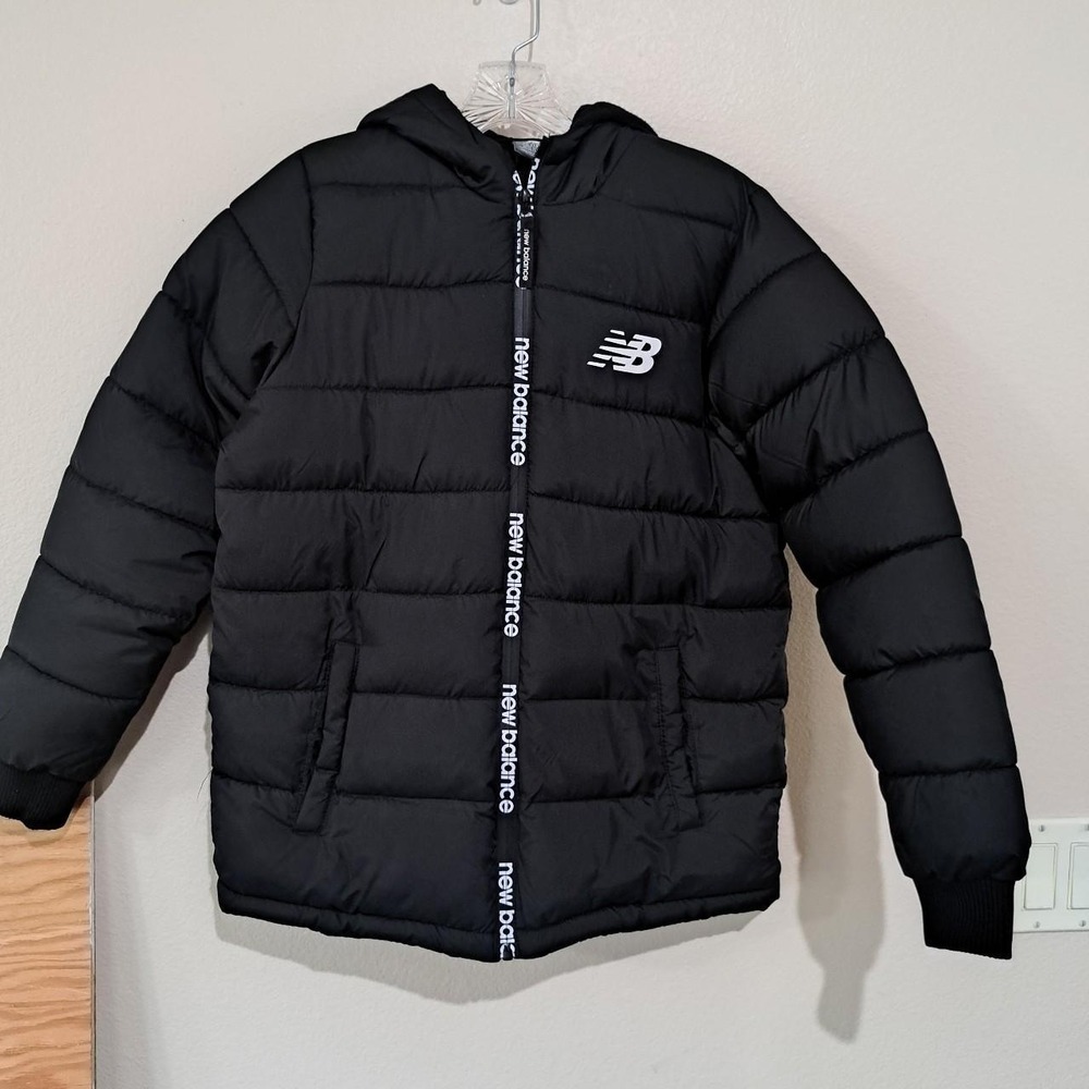 New Balance black puffer jacket Youth Size XL